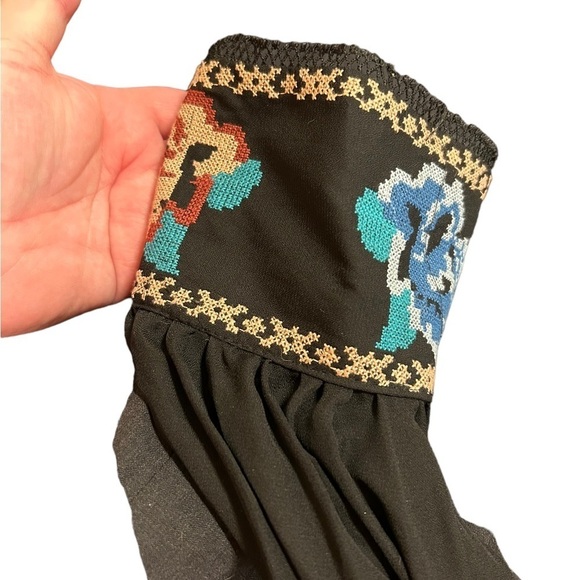 Spense Black pleated long sleeve embroidered floral blouse 2x - Picture 3 of 4